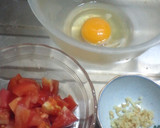 朝食にいかが？『トマトと卵の中華風炒め』作り方1写真