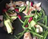 豚肉と夏野菜の梅肉炒め作り方2写真
