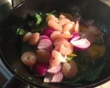 鈴かぼちゃとハム入り海老のアボカド炒め作り方3写真