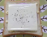 ぴりっと☆ハムマヨチーズトースト作り方2写真