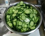 【漬け物】きゅうりと塩昆布でパリパリ漬け作り方1写真