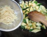 大量消費に！キュウリの中華風ピリ辛炒め☆作り方4写真
