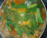 コロッケ入りニラ玉子丼作り方9写真