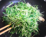 【簡単】豆苗のオイスターソース炒め作り方4写真