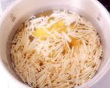 お豆腐とえのきの優しい味のお吸い物作り方3写真