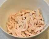 蒸し鶏とかいわれのサラダ✽梅マヨわさび作り方5写真