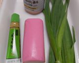 ニラとかまぼこ炒め・わさび醤油かけ作り方1写真