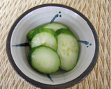 昆布だしの素で旨ウマ♬キュウリの浅漬け作り方3写真