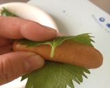 お弁当にチョイス！ウインナーの大葉巻き作り方3写真