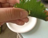 お弁当にチョイス！ウインナーの大葉巻き作り方4写真