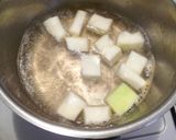 夕顔と茗荷とお麩の味噌汁作り方2写真
