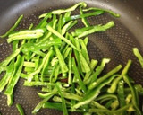 おつまみに！ピーマンと蒲鉾のごま油炒め作り方2写真
