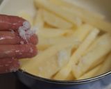 ★カリッと！チーズ黒胡椒の塩ポテト作り方2写真