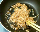お手軽フライパン一つで♥簡単鶏そぼろ丼作り方2写真
