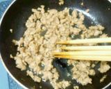 お手軽フライパン一つで♥簡単鶏そぼろ丼作り方3写真