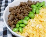 お手軽フライパン一つで♥簡単鶏そぼろ丼作り方8写真