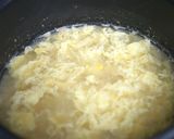 とうもろこしとアスパラのかき玉味噌汁作り方2写真