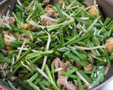 夏バテ予防!豚肉+塩麹de厚揚げニラ炒め作り方5写真
