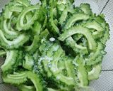 茗荷とゴーヤの梅肉あえ作り方2写真