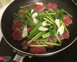 旨！美味！牛肉とにんにくの芽のウマ炒め作り方3写真