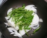 豚肉ピーマンじゃこ玉ねぎにんにくポン酢丼作り方2写真
