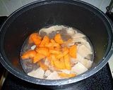 大豆で作られたお肉風ミンチと根菜の煮物作り方5写真