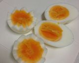 お弁当に♪お花カップの卵とツナのサラダ♡作り方3写真