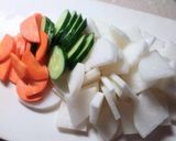 汁ごと味わう☆大根と梨の水キムチ作り方1写真