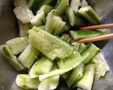 胡麻辣胡瓜-キュウリの辛い胡麻風味サラダ作り方4写真