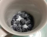 冷凍ブルーベリー で ジャム作り方1写真