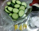 塩麹でキュウリの辛子漬け作り方1写真