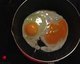 3つの材料だけで簡単♪目玉焼きうどん作り方3写真