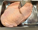 フライパンで鶏ムネ肉のレモン蒸し作り方1写真