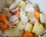 ルクルーゼで♫トマトと鶏肉のシチュー作り方2写真