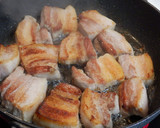 豚ばら肉とうずらの卵の甘辛煮作り方2写真