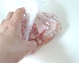 塩麹で簡単　鶏もも焼き鳥作り方2写真