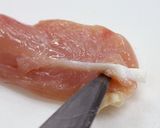 鶏ささみ　筋の取り方［筋抜き・筋取り］作り方1写真