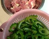 ゴーヤチャンプルより簡単！「鶏肉ゴーヤ」作り方1写真