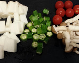 とろとろ簡単オクラと長芋のトマトスープ☆作り方1写真