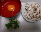 イクラとしめじの炒めご飯・バター醤油味作り方5写真