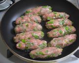 豚ひき肉とセロリの焼きソーセージ風作り方5写真