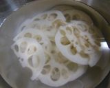 豚薄切り肉とレンコンの大葉コンソメ風味作り方1写真