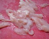 鶏肉の湯びき、モロヘイヤと梅肉和え作り方1写真