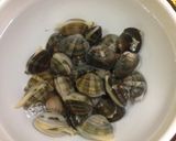 オイスターソースで殻付きあさりの蒸し焼き作り方1写真