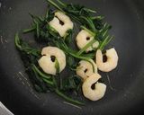 ほうれん草と海老のオリーブオイルソテー作り方4写真