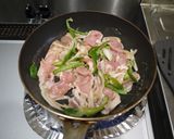 漬けて焼くだけ！しょうが焼き☆　作り方5写真