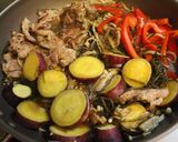豚薄切り肉＋塩麹でさつま芋エノキ昆布煮物作り方5写真