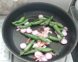 北京ダック風鶏皮肉ししとうがらし炒め作り方2写真