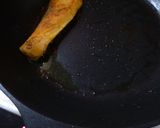 秋鮭と茸のムニエル 黒ビールソース仕立て作り方5写真