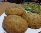 簡単すぎ！とろけるチーズ入りコロッケ♥作り方7写真